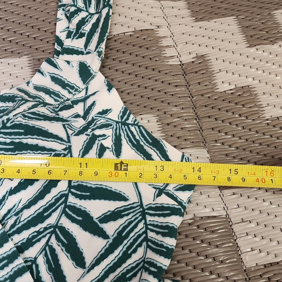 41 Hawthorn Teal Leaf Pattern Maxi Dress - Picture 9 of 9